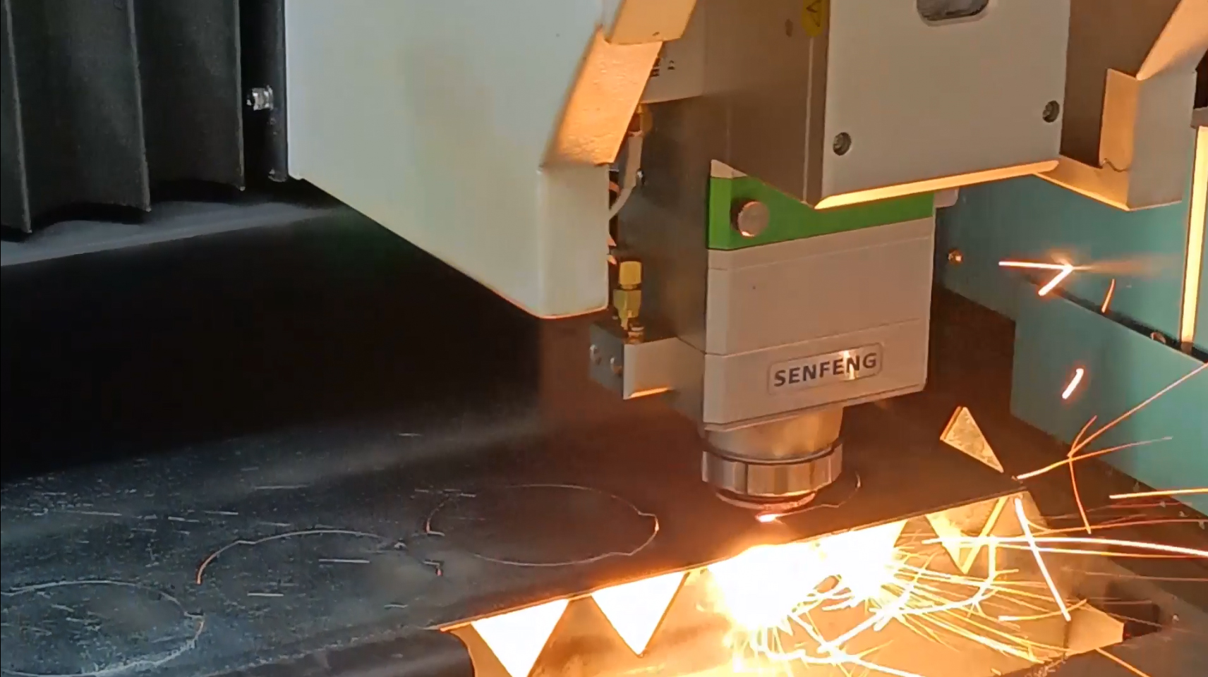 Senfeng maquina corte laser Canela tools
